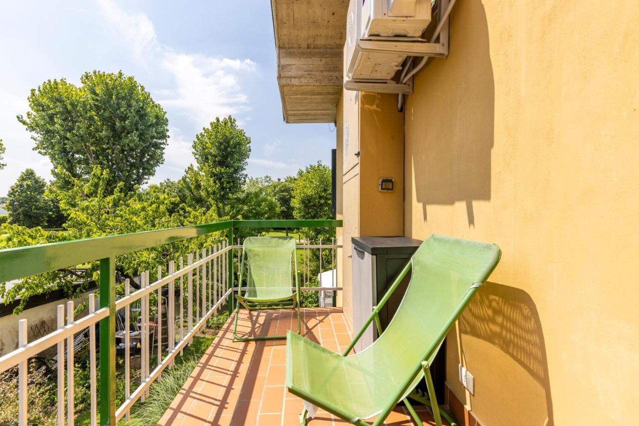 Trendy Aparment With Garage Right By The Lake Sirmione Eksteriør bilde